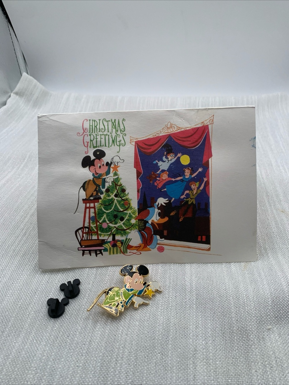 Mickey Decorating Tree Donald Peter Pan Christmas Greetings Disney Pin